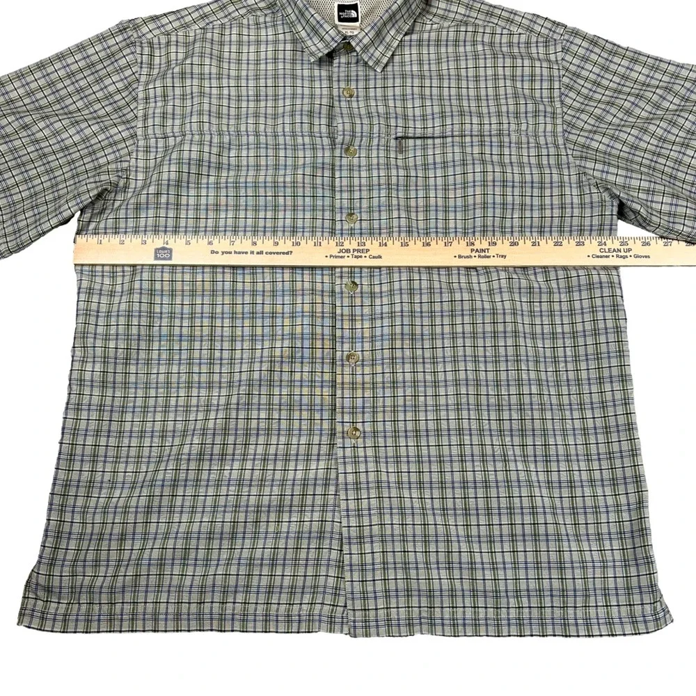 EUC The North Face Mens XL Plaid Short Sleeve Hiking Shirt Green Blue Button Up